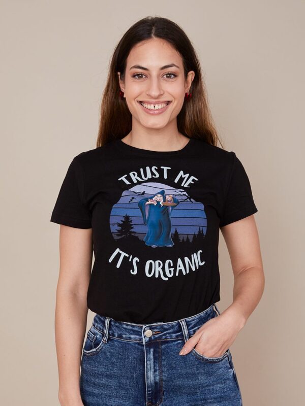 Camiseta Trust Me